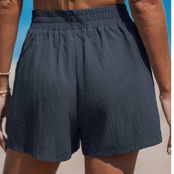 NEW IN BAG, CUPSHE Navy Shorts with front pockets, size XL - Picture 2 of 5